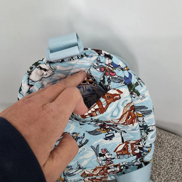 Disney Vera Bradley Ski Vacation Quilted Sling Bag - Picture 3 of 6